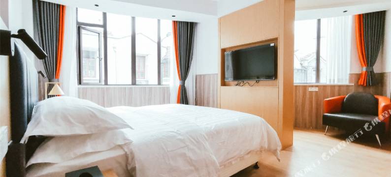 子鱼居酒店(上海人民广场店)图片