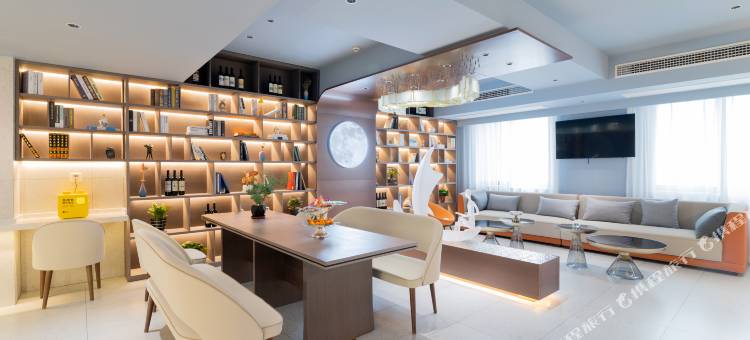 戏月酒店(万达广场安阳博物馆店)图片