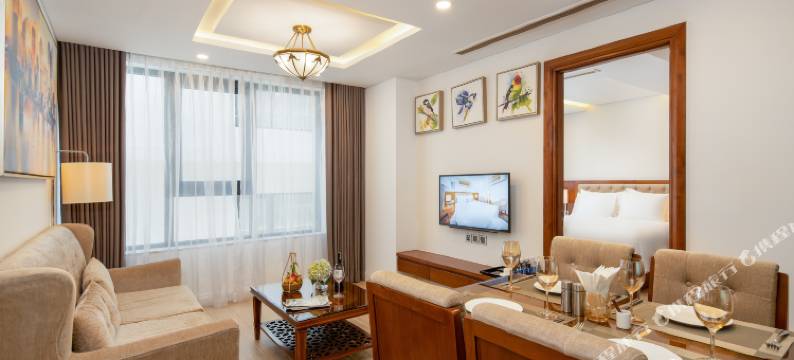 岘港海滩巴利斯德利酒店(Paris Deli Danang Beach Hotel)图片