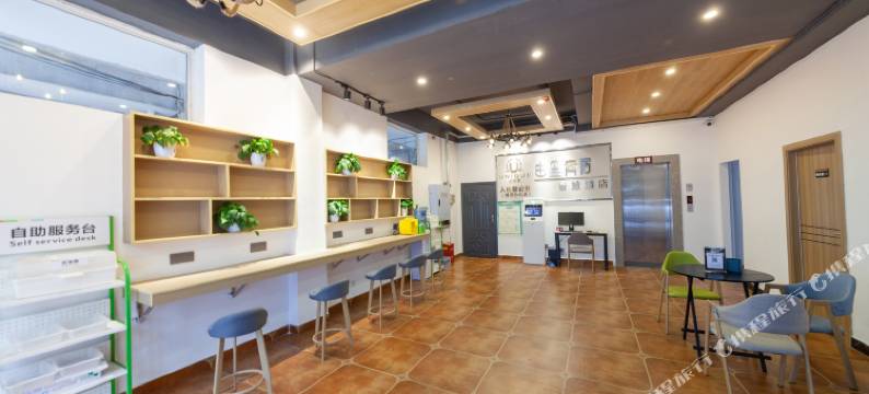 由里青居智慧酒店(绵阳永兴城市奥莱店)图片