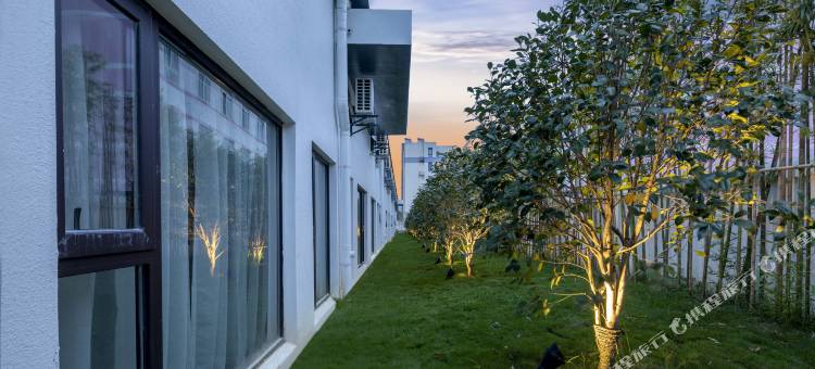 莫兰·岚宿酒店(宁波春晓万人沙滩店)图片