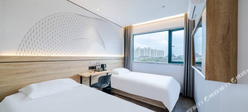 青季酒店MINI(上海外高桥光明路店)图片