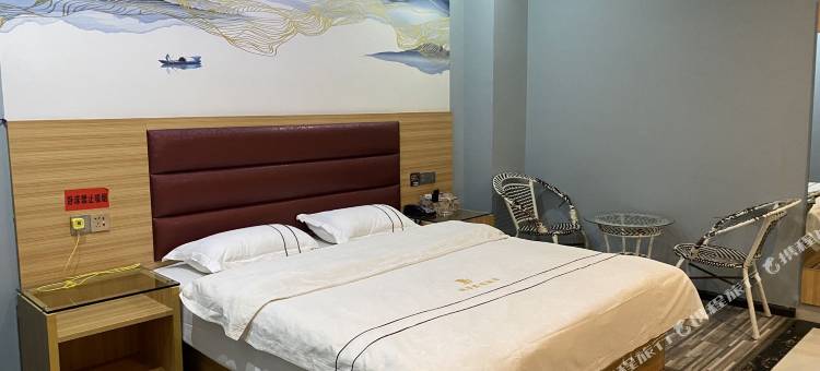 册亨城市假日酒店(县政府坝坝篮球场店)图片