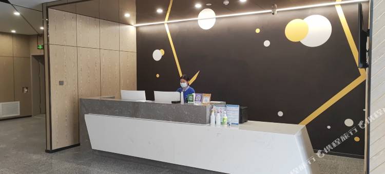 IU酒店(格尔木江源中路店)图片