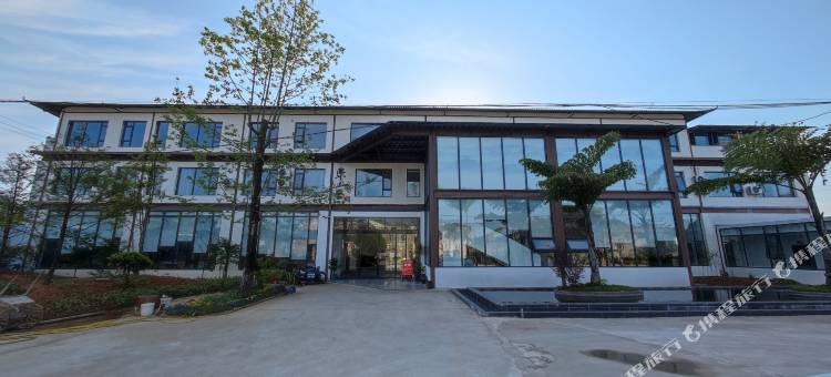 原山舍民宿(桂林融创乐园理工大学店)图片
