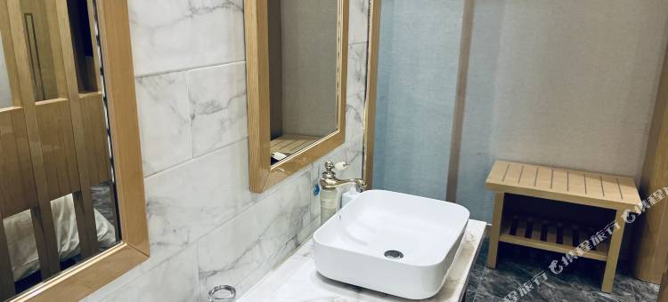 乌素特雅丹大酒店(水上雅丹景区店)图片