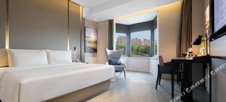 嘉善大众广场世纪大道亚朵酒店图片