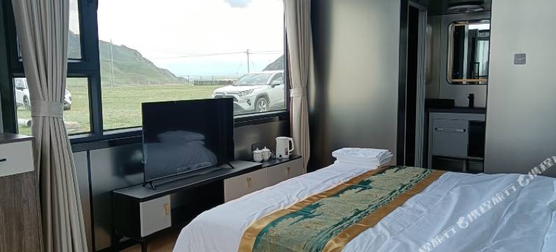 巴音布鲁克栖岭雅居图片