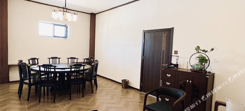 东隐乡居·美宿(敕勒川草原店)图片