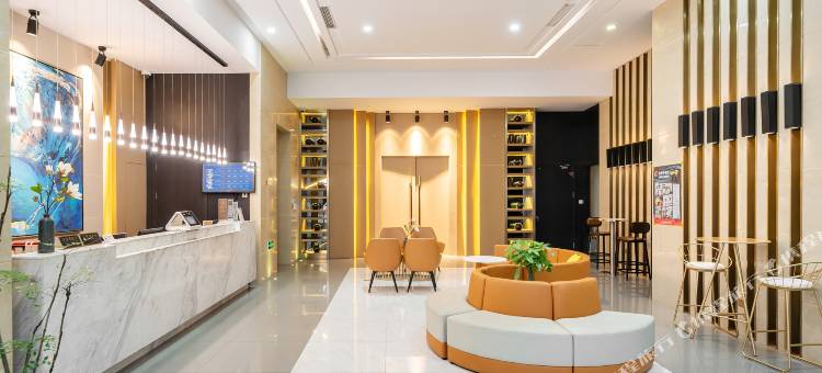 白玉兰酒店(上海火车站地铁站店)图片