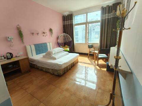 萍安公寓(上饶师院店)