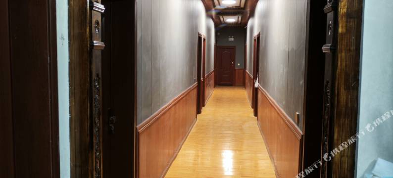 浪卡子羊卓雍湖家庭宾馆图片