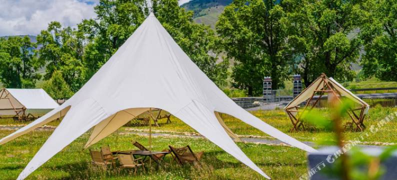 柏湾BOWAN·山谷里设计师度假酒店 (康定新都桥镇店)图片