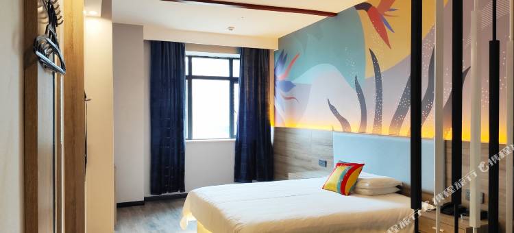 派酒店(长沙友谊路地铁站店)图片