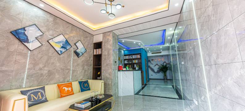 顺华商务酒店(宜昌万达店)图片