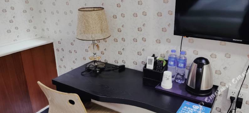 方兴快捷酒店(石家庄鹿泉动物园店)图片