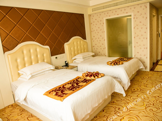 通道格莱蒂斯大酒店