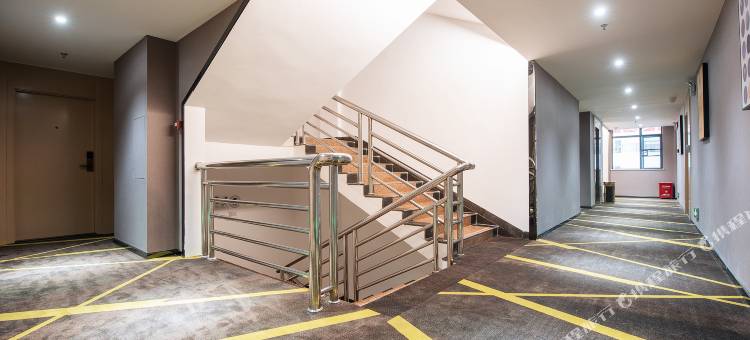 IU酒店(河源源城恐龙博物馆店)图片