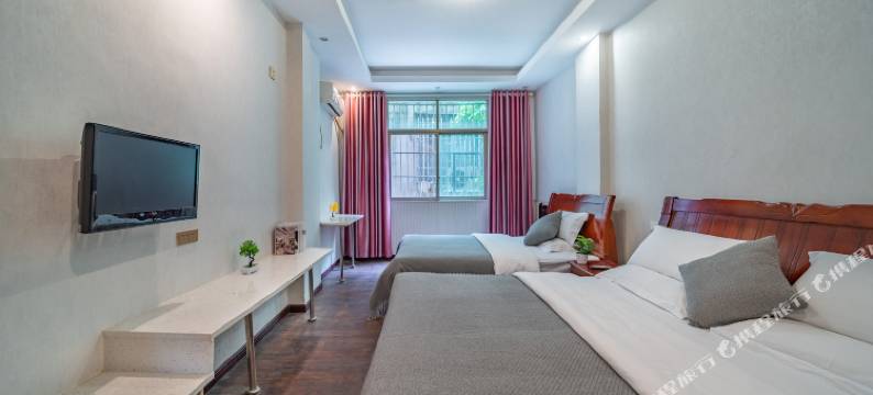 海曼商务酒店(广安摩尔春天百货店)图片