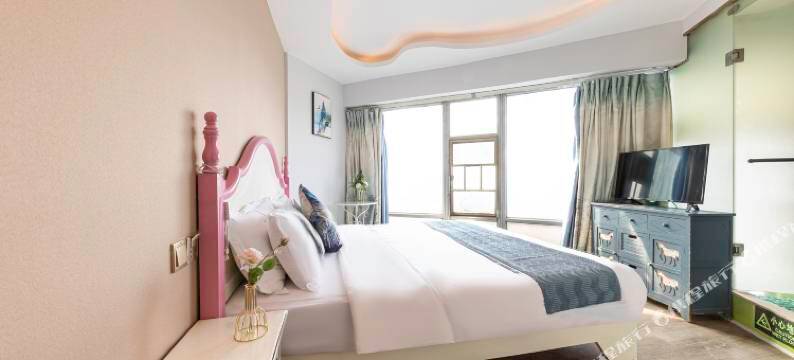 长沙彩蝶艺术酒店(五一广场IFS国金中心店)图片