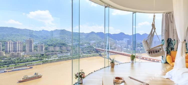 小西游江景客栈(重庆解放碑朝天门店)图片