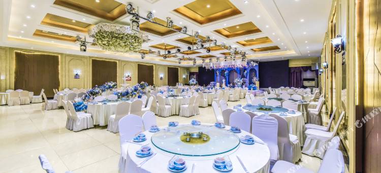 西岛·Island｜独栋庭院·智能影音设计师酒店(复兴商贸城店)图片