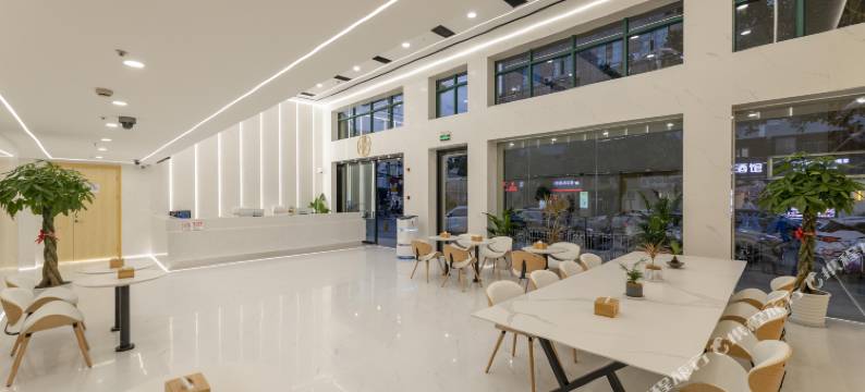 汉莱斯智慧酒店(上海朱泾东林寺店)图片