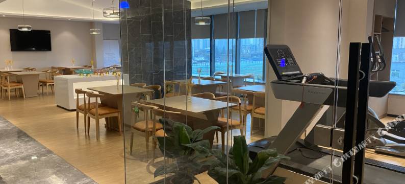禾悦美程酒店(武汉高铁站欢乐谷店)图片