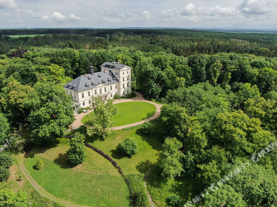 麦克里城堡酒店