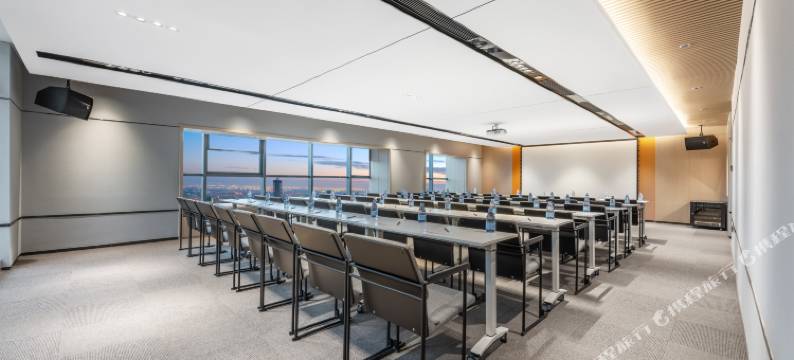 西安浐灞会展中心世博园亚朵酒店图片