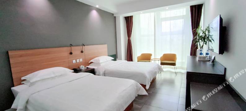 华亚酒店(呼和浩特通道北街医科大学附属医院店)图片