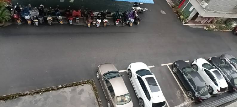 新田美食楼宾馆图片