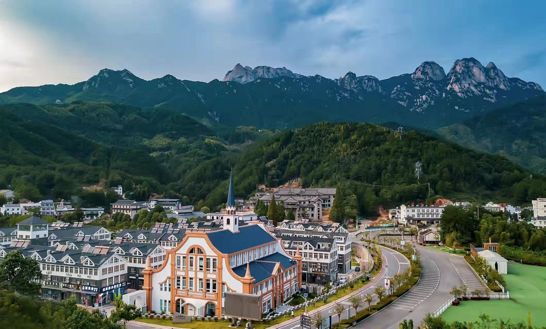 天柱山陌上天鹅堡民宿