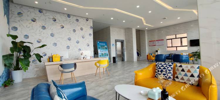 双月湾再遇时尚公寓(情人堤店)图片