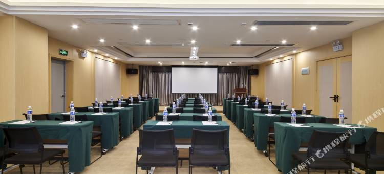 蔚徕酒店(长沙贺龙体育馆黄土岭地铁站店)图片