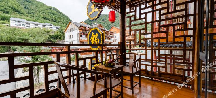 神农架半山云居民宿(大九湖坪阡古镇店)图片