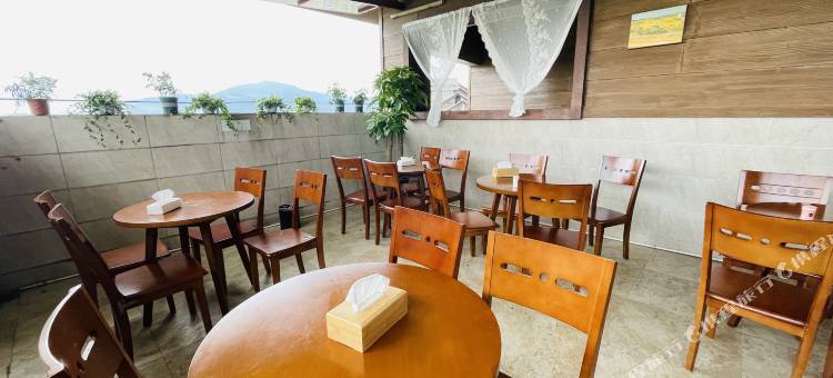 锦庭酒店(峨眉山报国寺御泉湾店)图片