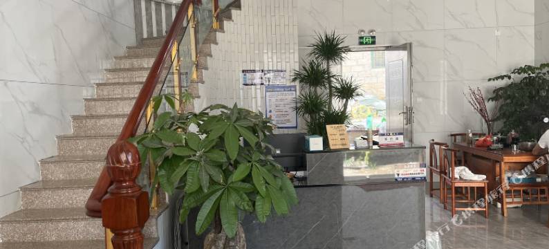 高罗日光塰民宿图片