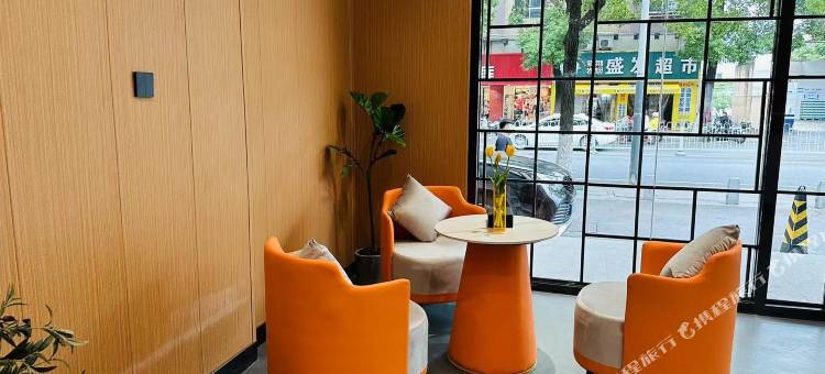 TOWO上品酒店(长沙火车站阿弥岭地铁站店)图片