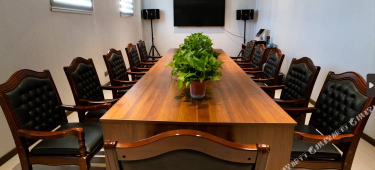 6+1商务酒店图片