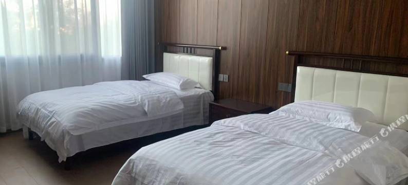 江峰阁边城民宿(洪安边城景区店)图片