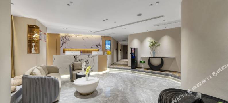 泊岸酒店(重庆观音桥步行街店)图片