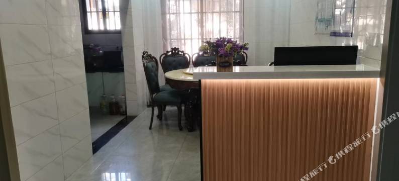 抚仙湖心可小院客栈(星光夜市店)图片