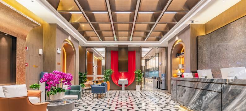 御龙花园酒店(871文化创意工场云南财经大学店)图片