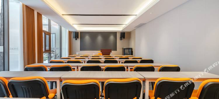 君典大酒店(重庆双福地铁站店)图片