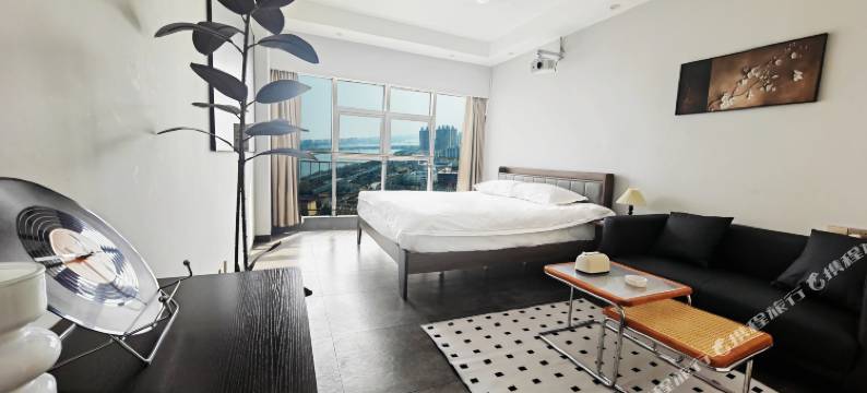 临临月舍主题民宿(金雀山万达广场店)图片