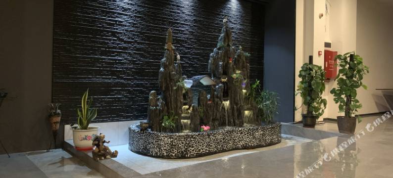 浦北四季来时尚酒店(寨圩镇店)图片