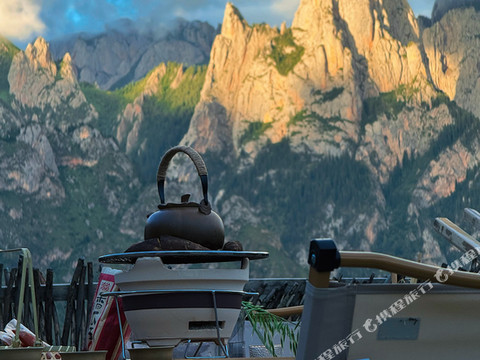 迭部扎尕那过云山居民宿