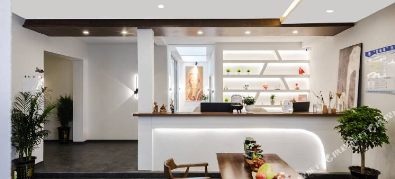 香格里拉•忘归智能供氧民宿(独克宗古城大佛寺转经筒店)图片