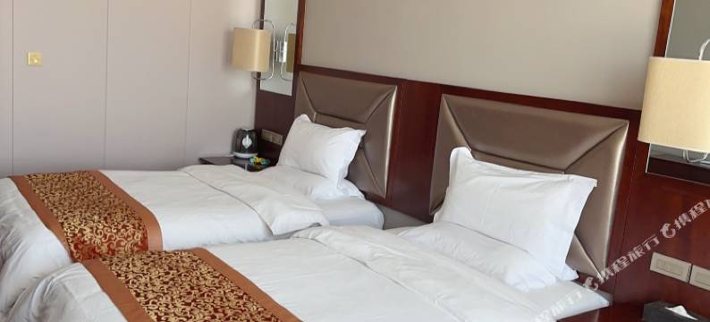 平陆鸿运商务酒店图片